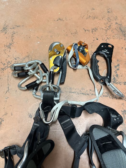 Echipament alpinism utilitar