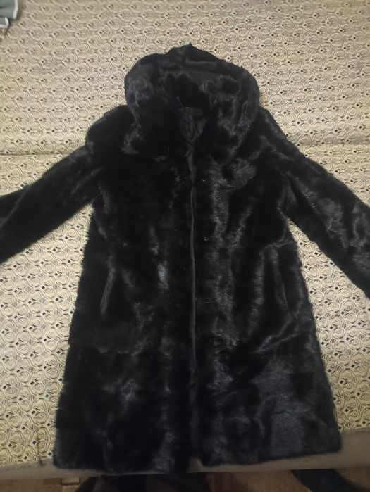 Шуба черная (женская)