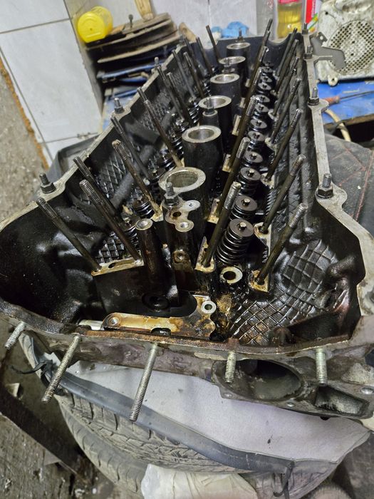 Продам ГБЦ М52 2.5