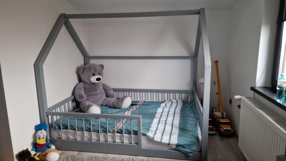 Pat Montessori copii din lemn masiv – la comandă | Livrare în toată ța