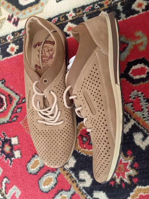 Продам мужскую обувь