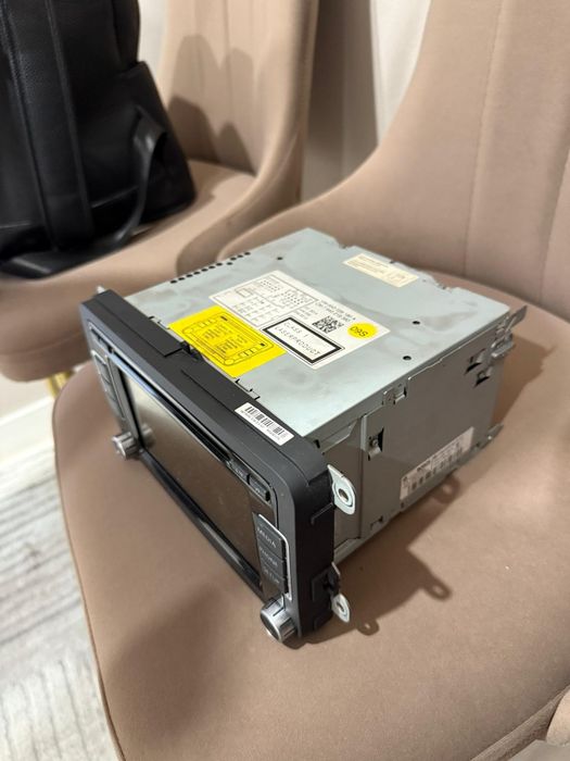 Магнитола оригинал passat b7 пассат б7