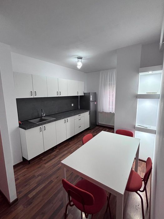 Apartament de închiriat
