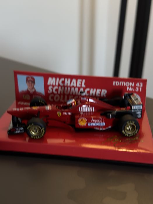 Macheta Ferrari F310/2 Michael Schumacher 1996 Minichamps 1:43 - cu semnătura