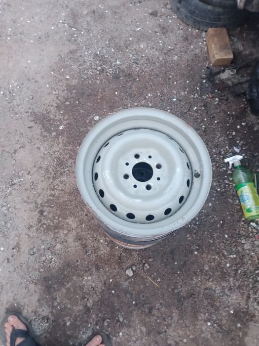 Продам комплект дисков в хорошем состоянии