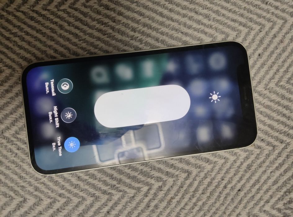 Iphone 12mini в хорошем
