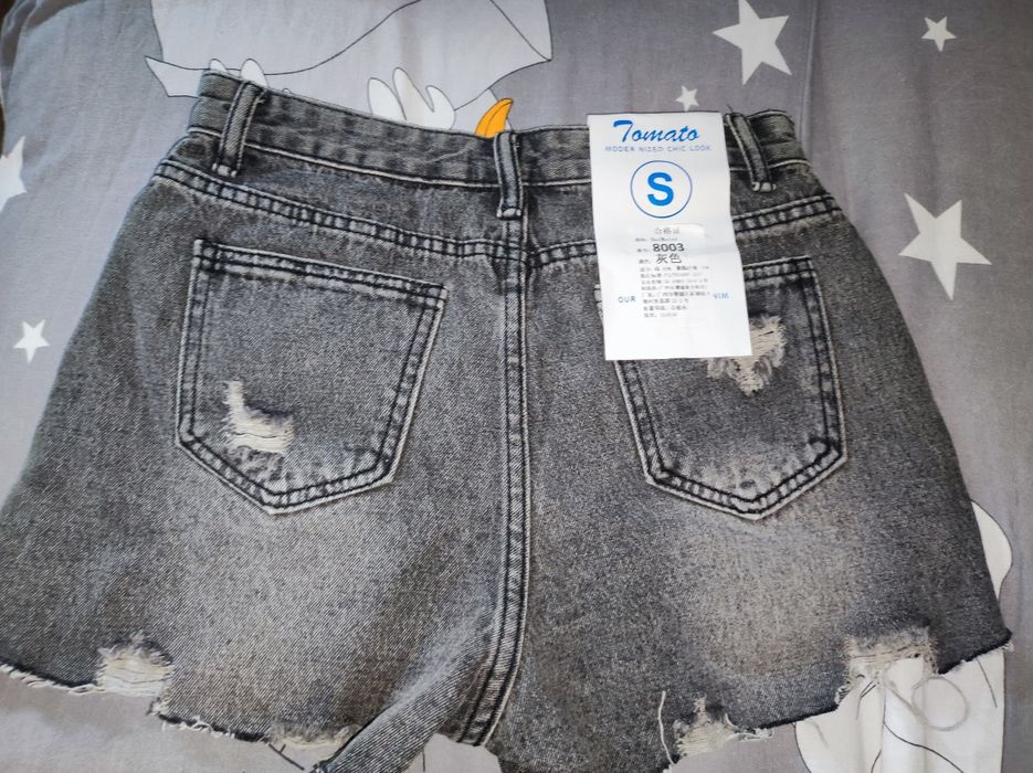 Шорты абсолютно новые