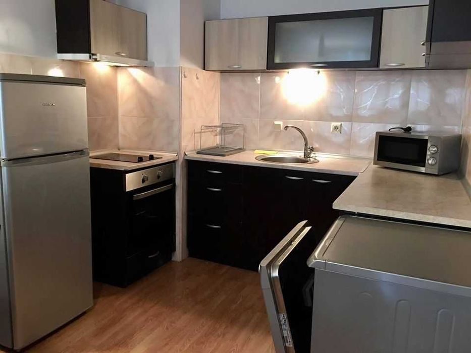 Дава се под наем Двустаен апартамент в Бургас, Лазур - 78 кв.м за 408 € - Снимка #5