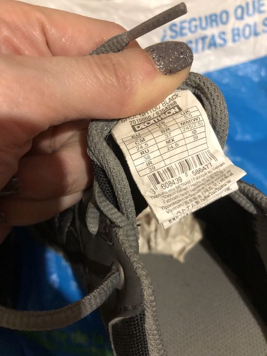 Decatlon  кросовки  утепленные 39р -40