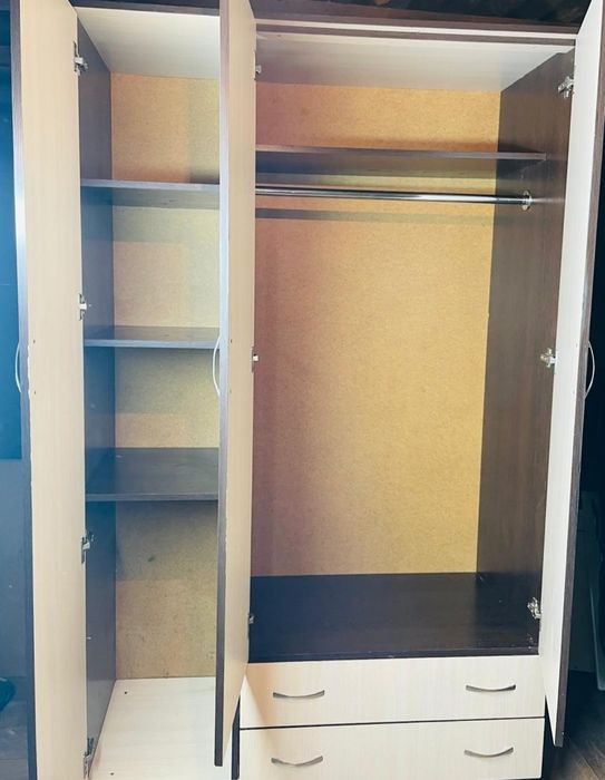 Шкаф б у. Шифоньер