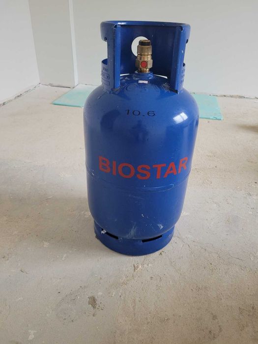 Продавам бутилка за газ