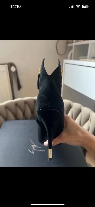 Ghete cu toc piele intoarsa Giuseppe Zanotti 37,5