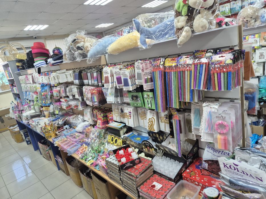 Витрины. Стеллажи