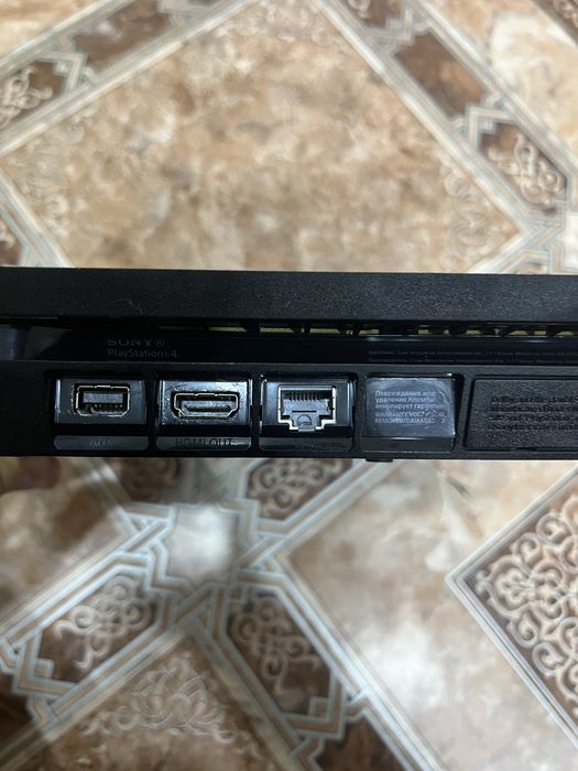 PlayStation 4 обычный