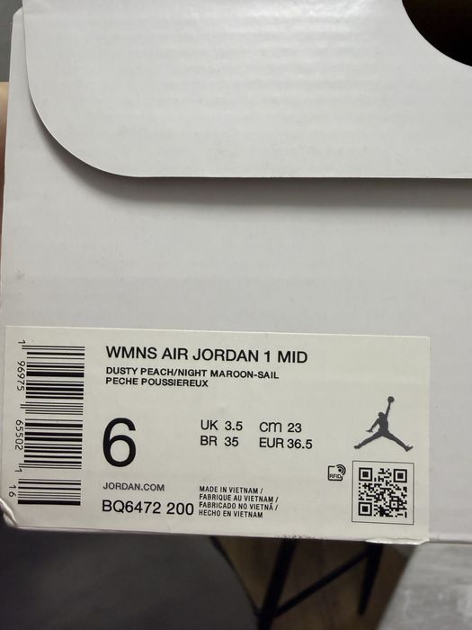 Продам оригинальные AIR Jordan 1 Mid