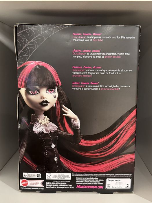 Monster High Drakulaura reel drama