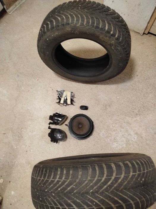 Vând 9 articole auto și aer liber