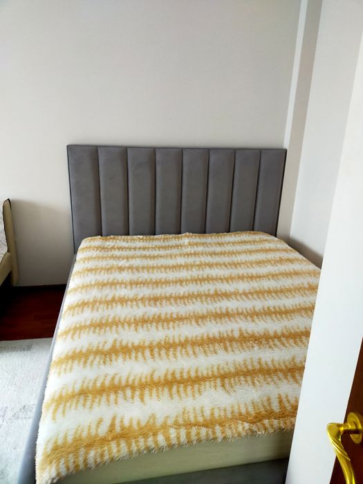 Продам кровать с матрасом