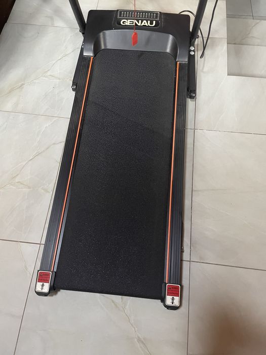 Беговая дорожка Genau