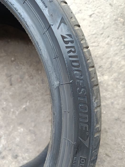 Летни гуми -2024г.-19цола-235/35-1бр.-70лв."BRIDGESTONE"