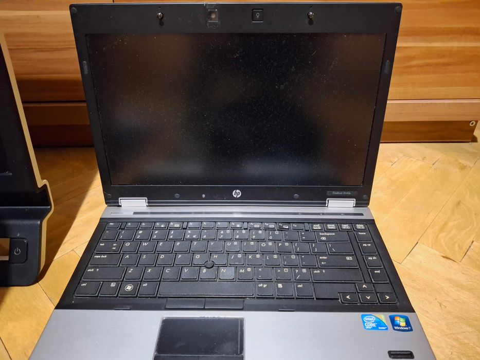 Лаптоп HP Elitebook 8440p работещ, суич tp-link