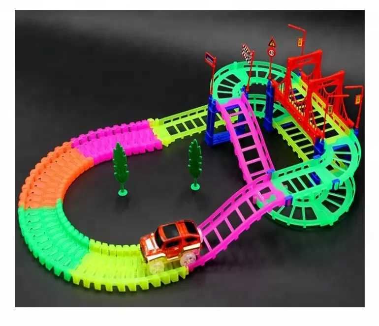 Set masinuta cu circuit multicolor, 72 piese