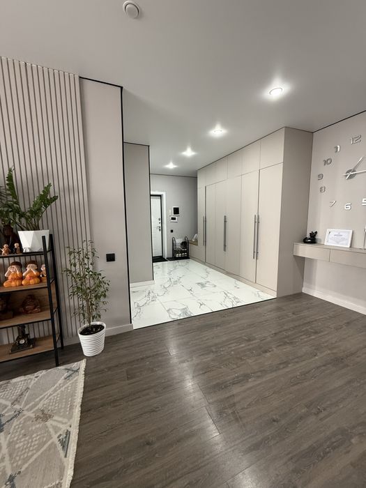 Продам квартиру 4х комнатную