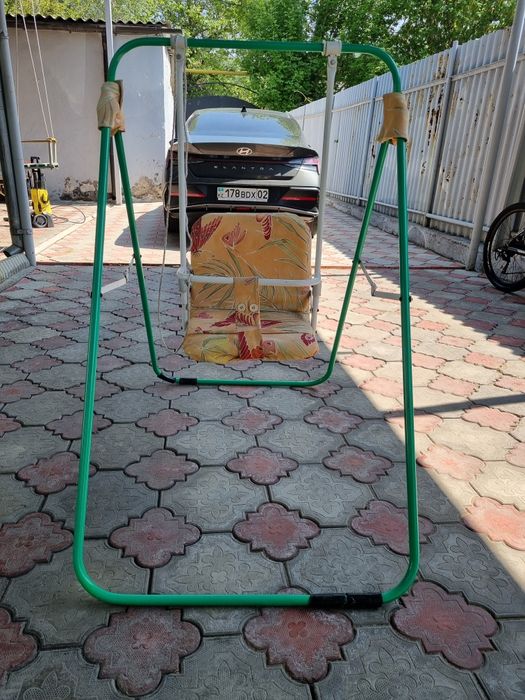 Продам детскую качелю