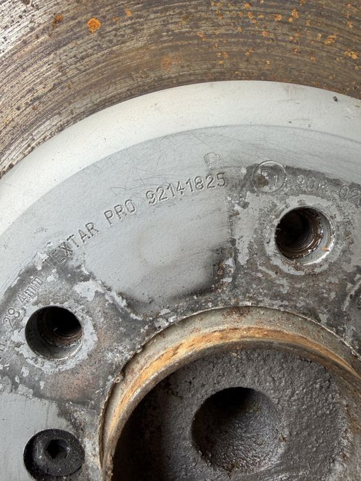 Дискове и накладки с апарати  E60 E61 E60