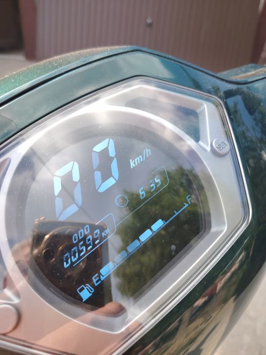 Barton Coral 125