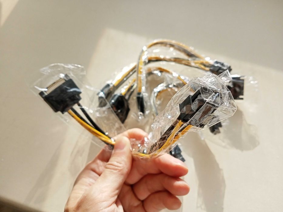 Переходник с sata на PCI (6pin)/ кабель питания для видеокарт