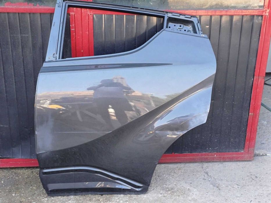 врата задна лява Toyota CH-R 2016-2023 г. #1006V