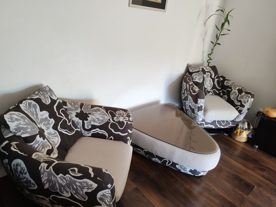 Set Canapea fotolii și masa  negociabil
