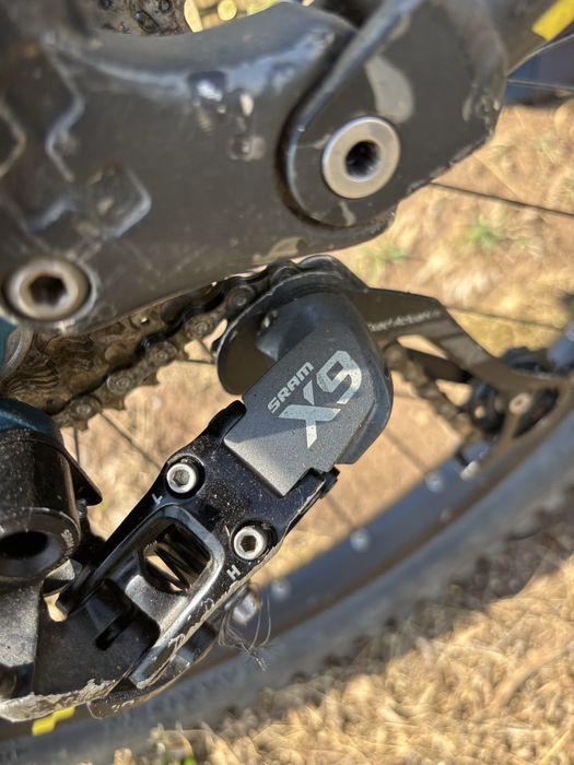 Cube Hanzz – Downhill / Freeride, furcă Boxxer, full suspension