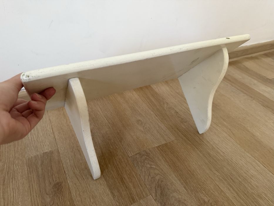 Продам две деревянные полки