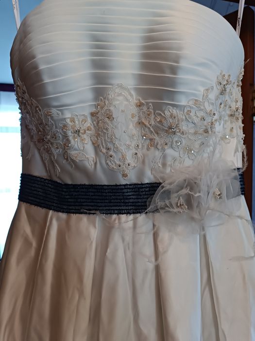 Продам оптом Свадебные платья. Все платья Новые