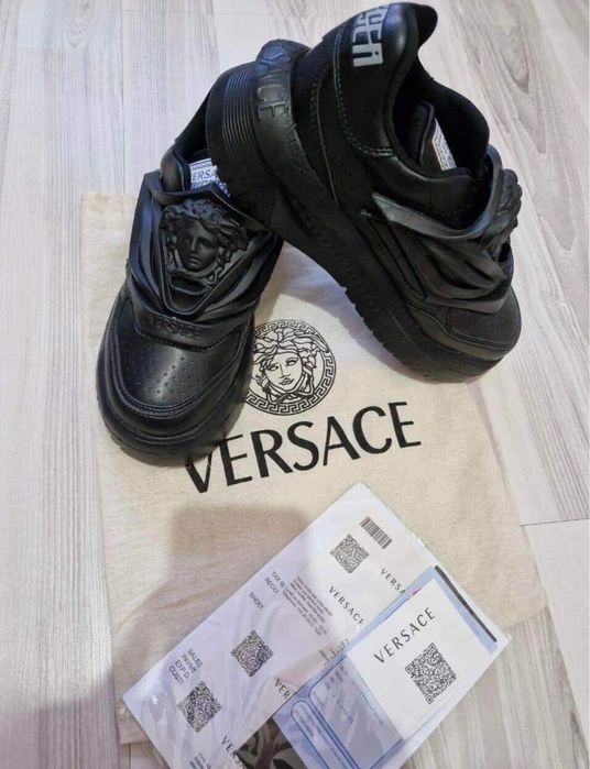 Versace od negri
