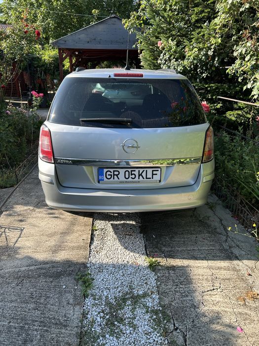 OPEL Astra 2011 — imagine 3