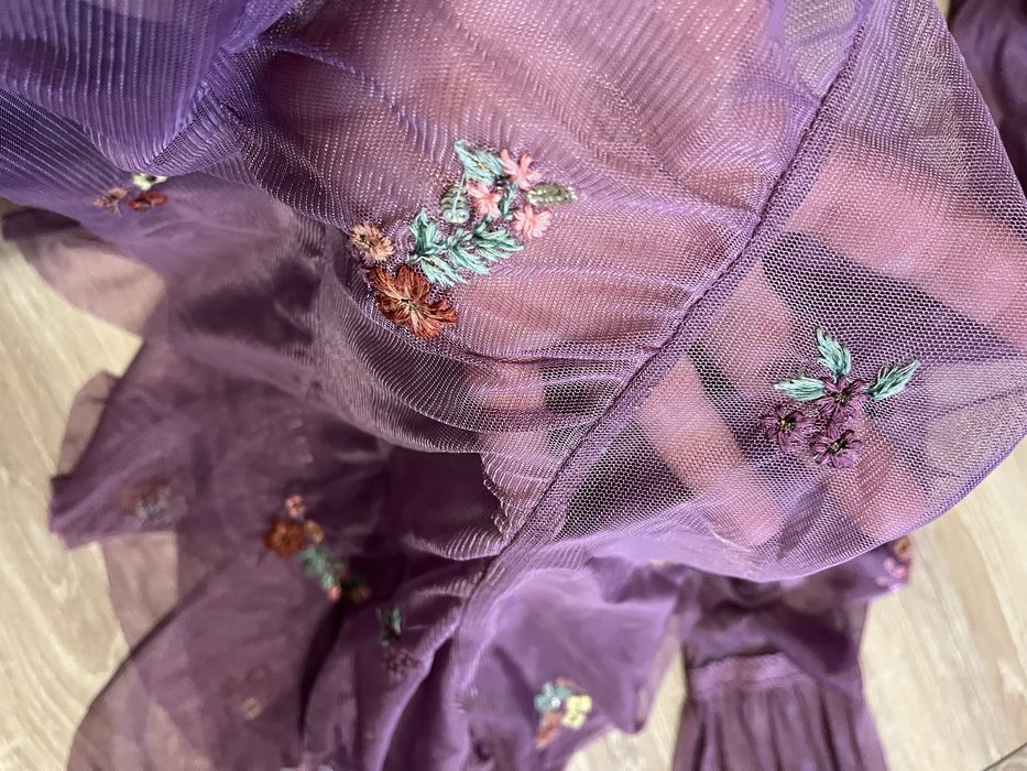 Прозрачна   рокля