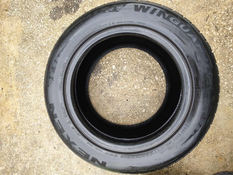 Гуми зимни 225/55/16 NEXEN