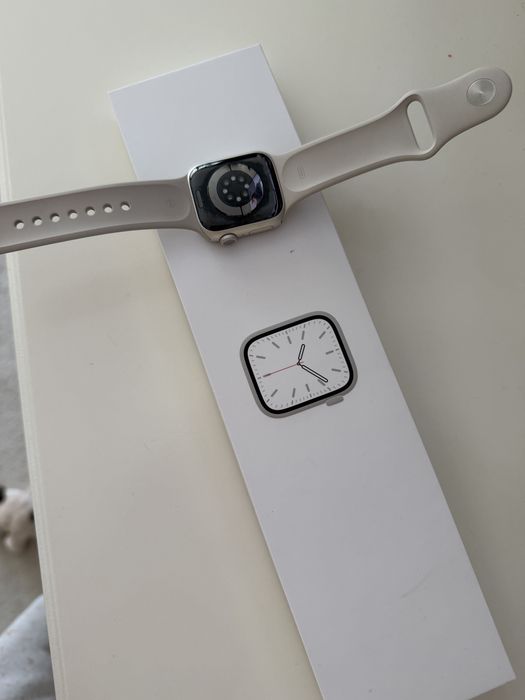 Apple Watch Series 7 41 mm Starlight