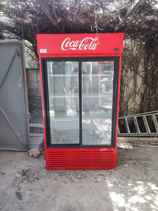 Холодильники стекло