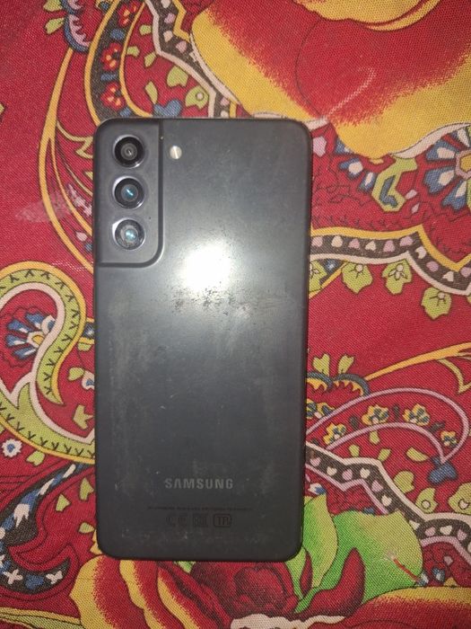 Samsungs21 FE сатылады