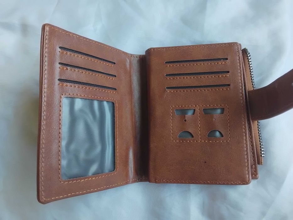 Кафяв Мъжки Портфейл