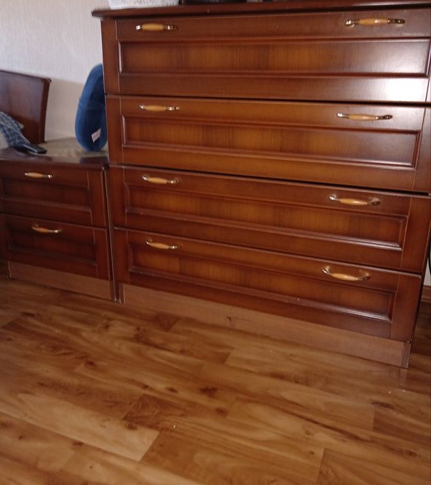 Спальный гарнитур 50 000