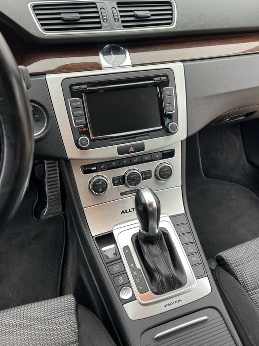VOLKSWAGEN Passat Alltrack 0 — imagine 5