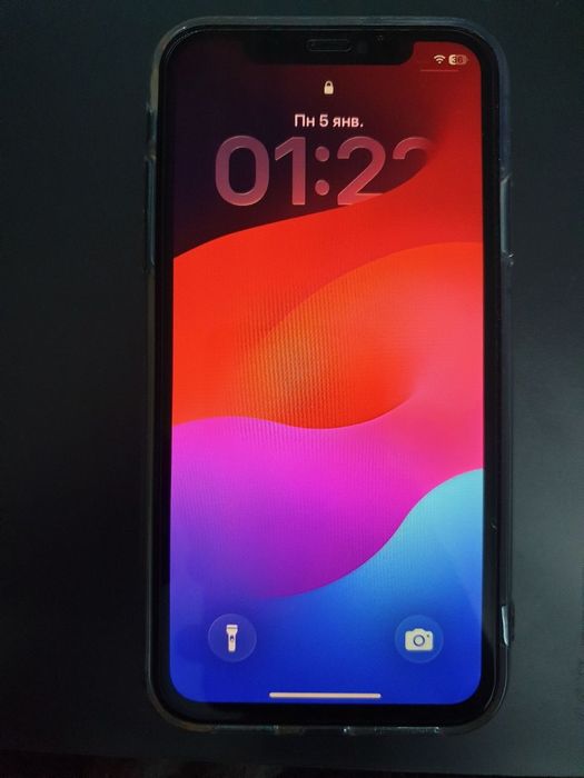 iPhone 11 на 64 гигов