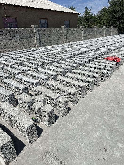 Шлакоблок строительный