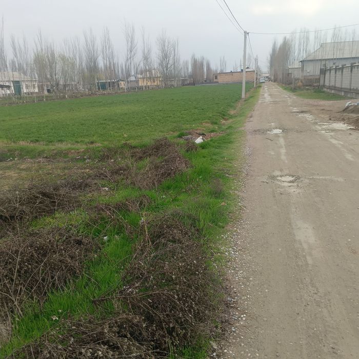 Участка сотилади