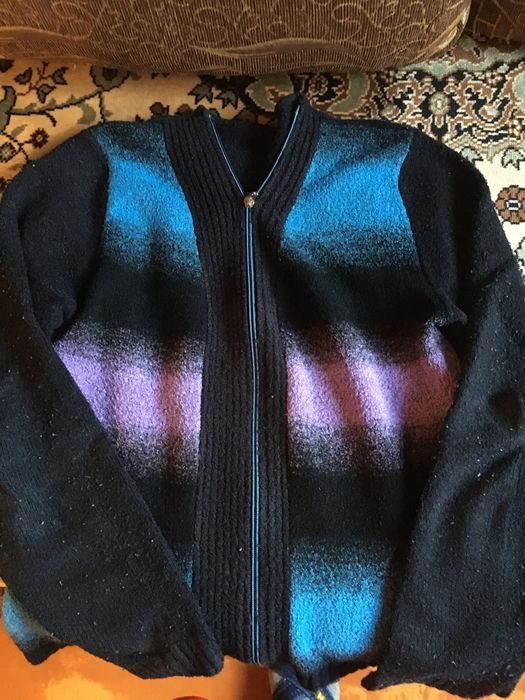 Женскаая шерстянная кофта